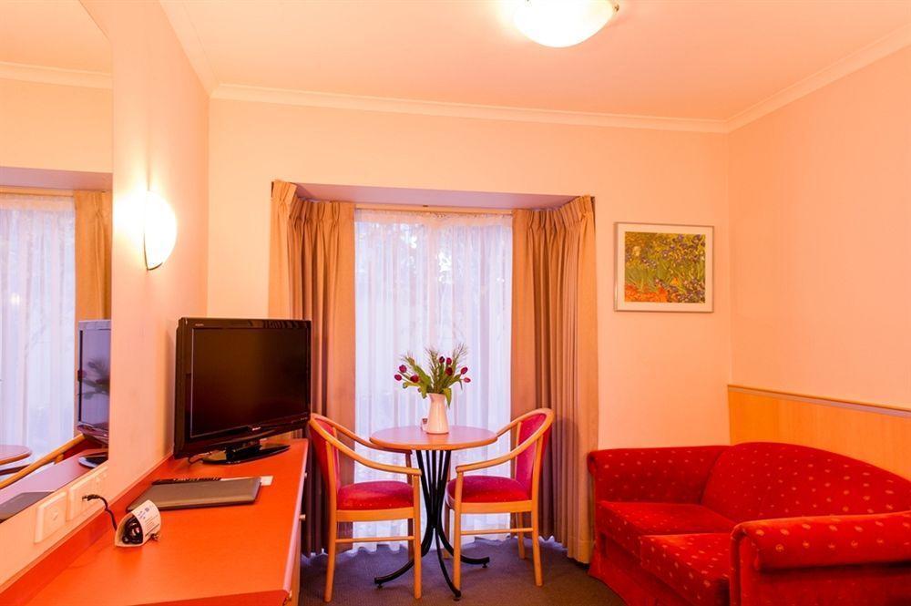 The Waverley International Hotel Глен-Уэверли Экстерьер фото